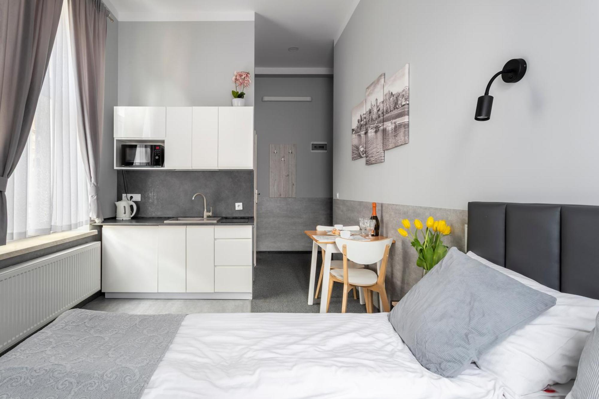 Primero Elegant Apartments Krakow Old Town ภายนอก รูปภาพ
